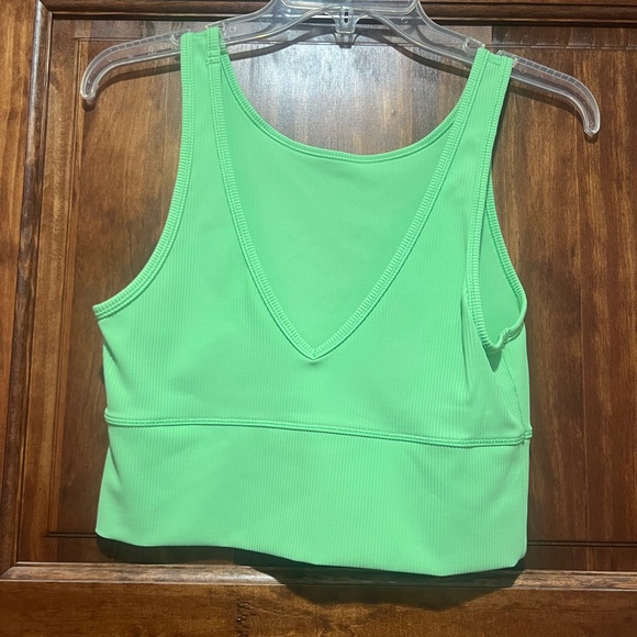 Lululemon tank - Picture 2 of 3